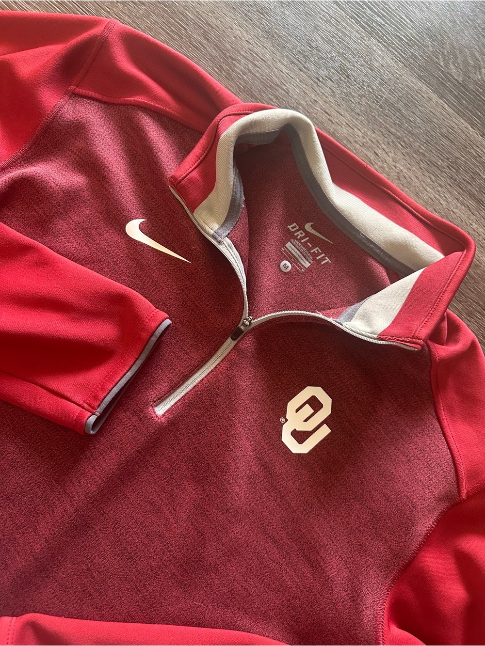 Nike Oklahoma Sooners Dri-FIT Red 1/4 Zip Sweatshirt Men’s Size M college